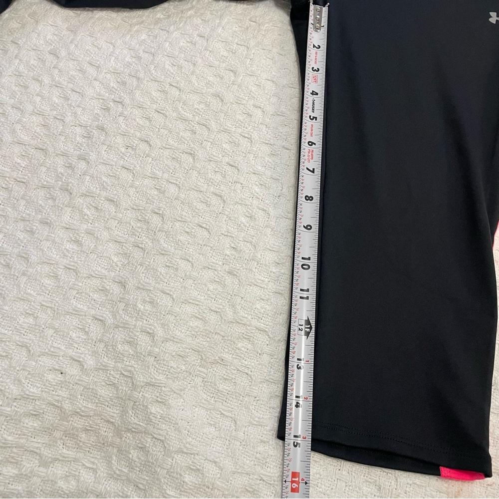 Under Armour Black and Pink‎ Fitness Leggings
size M Breast Cancer Awareness.. - Picture 5 of 11